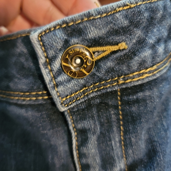 SimplyVera Wang Jeans - Picture 3 of 10